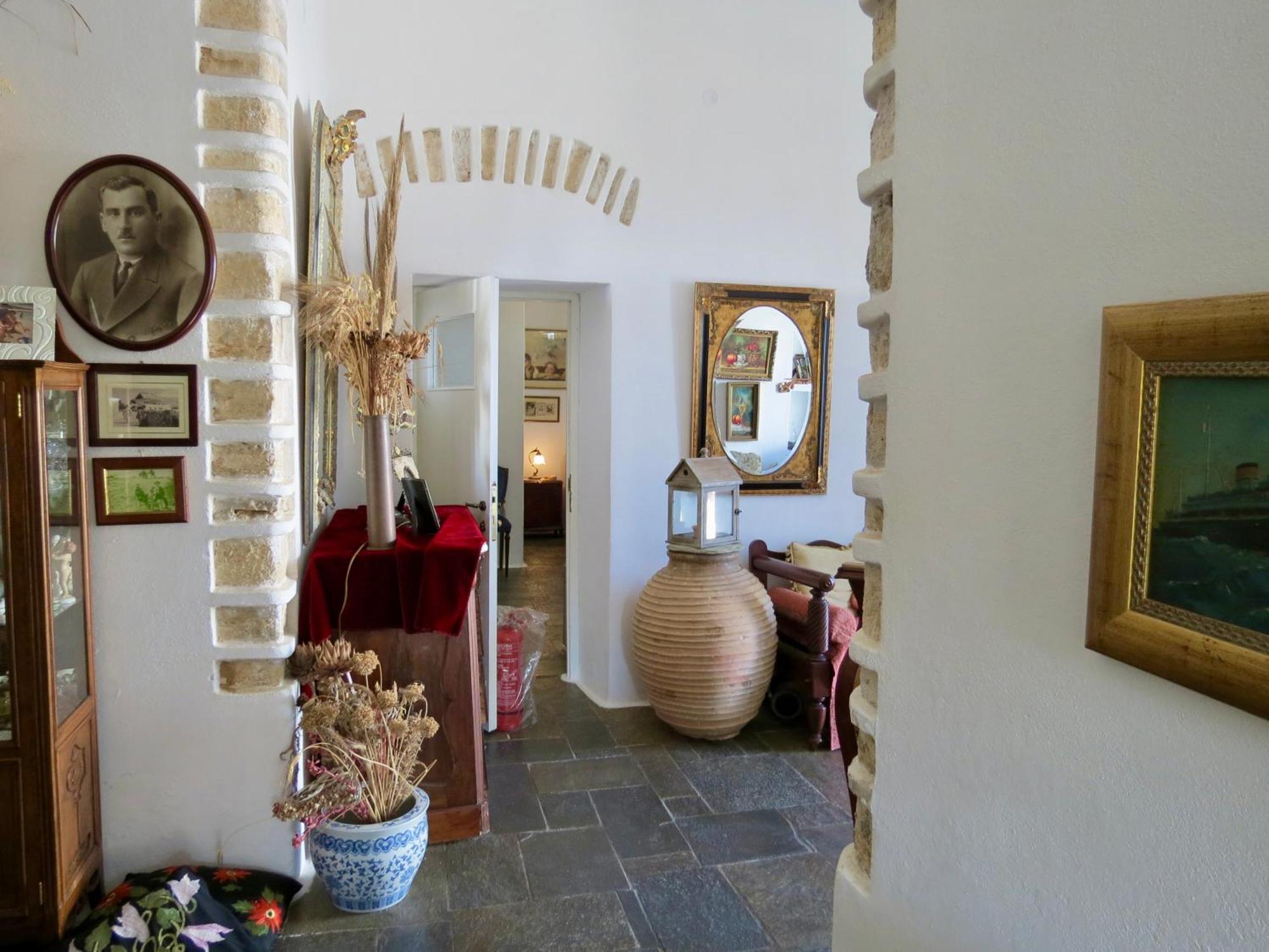 Fanivevisgarden Folégandros